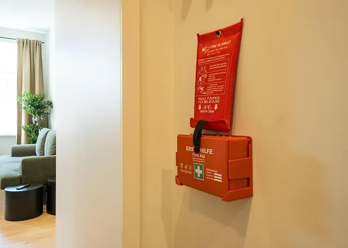 Appartement Stylish With Queen-size Bed Self Check-in Wenen