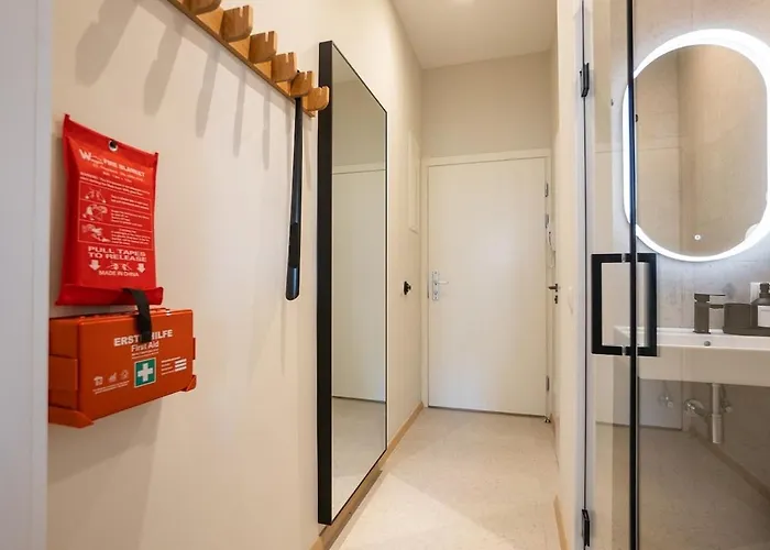 Stylish With Queen-size Bed Self Check-in