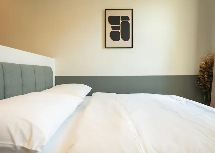Stylish With Queen-size Bed Self Check-in * Вена