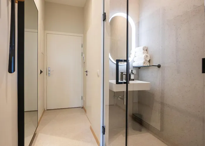 Stylish With Queen-size Bed Self Check-in
